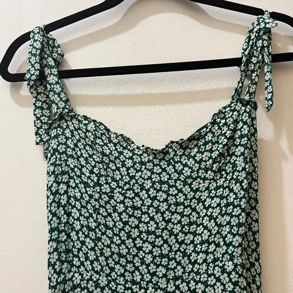 Reformation Nikita Dress in Venezuela, Size 6